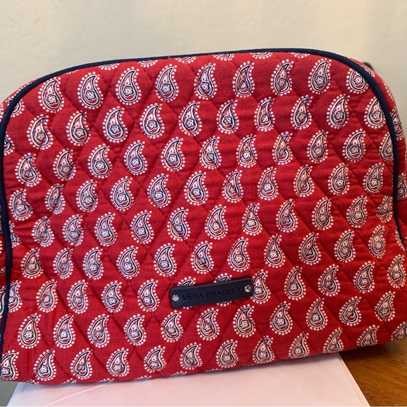 Vera Bradley Large Cosmetic Bag in Red Paisley w/Navy Trim - Picture 1 of 5